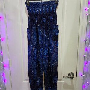 Yoga Pants/Hippie pants with beautiful Pattern, Never worn.